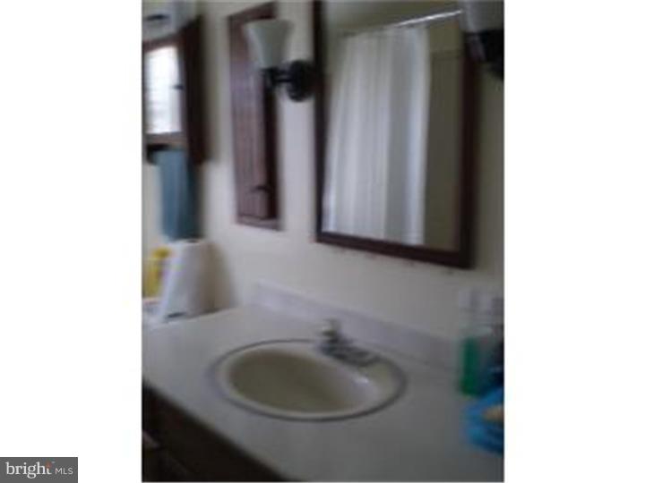 124 Flintlock Road Drexel Hill, PA 19026 - Photo 16 of 19 Bathroom