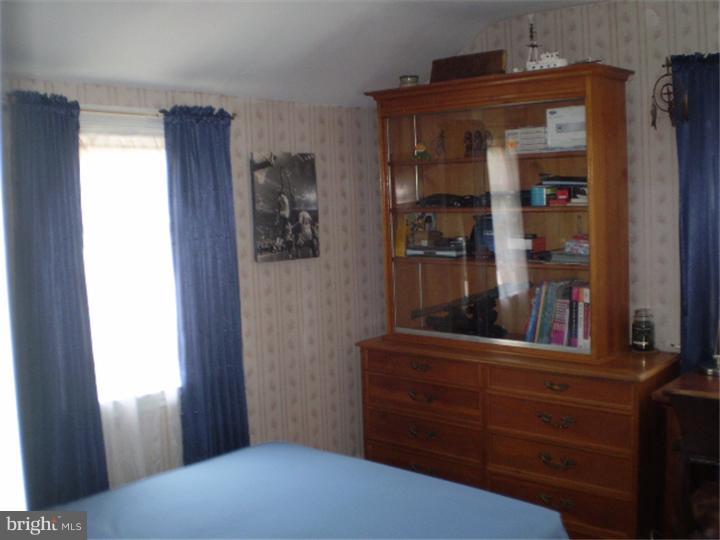 124 Flintlock Road Drexel Hill, PA 19026 - Photo 17 of 19 Bedroom 4