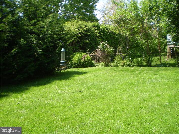 124 Flintlock Road Drexel Hill, PA 19026 - Photo 4 of 19 Exterior Back