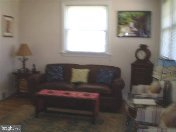 124 Flintlock Road Drexel Hill, PA 19026 - Photo 5 of 19 Living Room