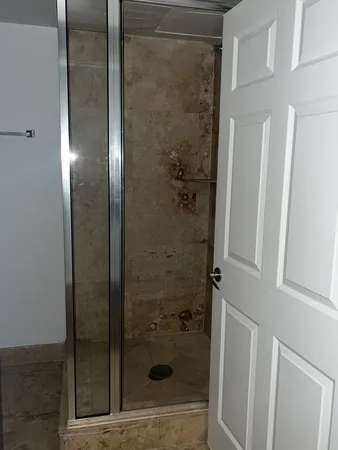 $1,950 | 2622 West Diversey Avenue, Unit 101, Chicago, IL 60647