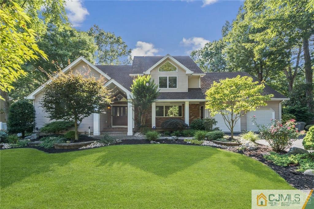 7 Falcon Road East Brunswick, NJ 08816 - Photo 1 of 34 Gallery Image 1