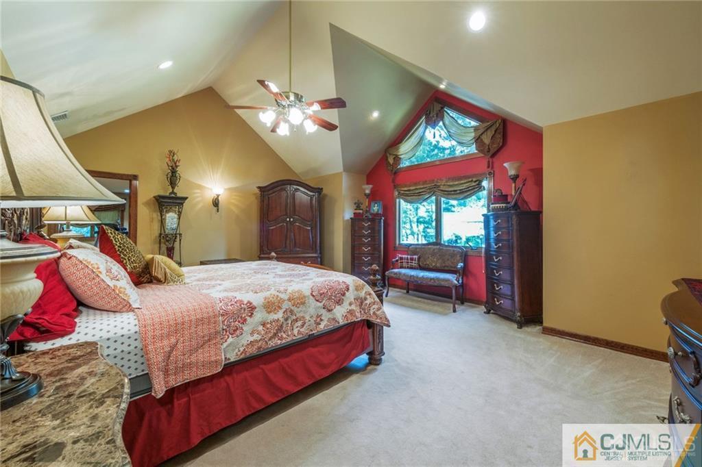 7 Falcon Road East Brunswick, NJ 08816 - Photo 18 of 34 Gallery Image 18