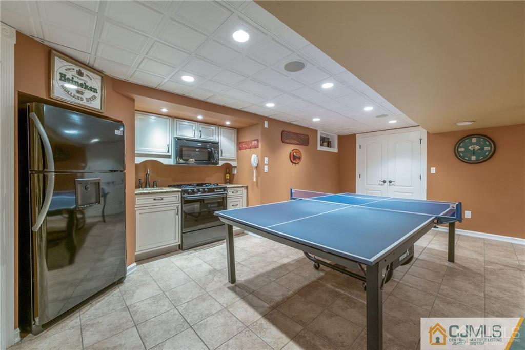 7 Falcon Road East Brunswick, NJ 08816 - Photo 28 of 34 Gallery Image 28