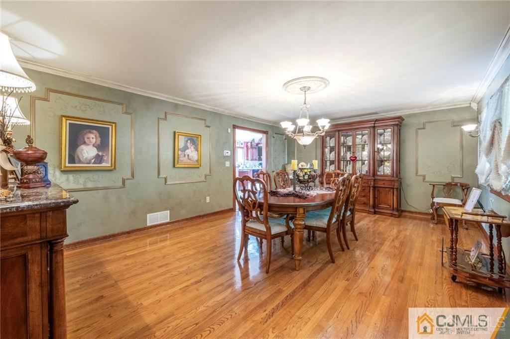 7 Falcon Road East Brunswick, NJ 08816 - Photo 7 of 34 Gallery Image 7