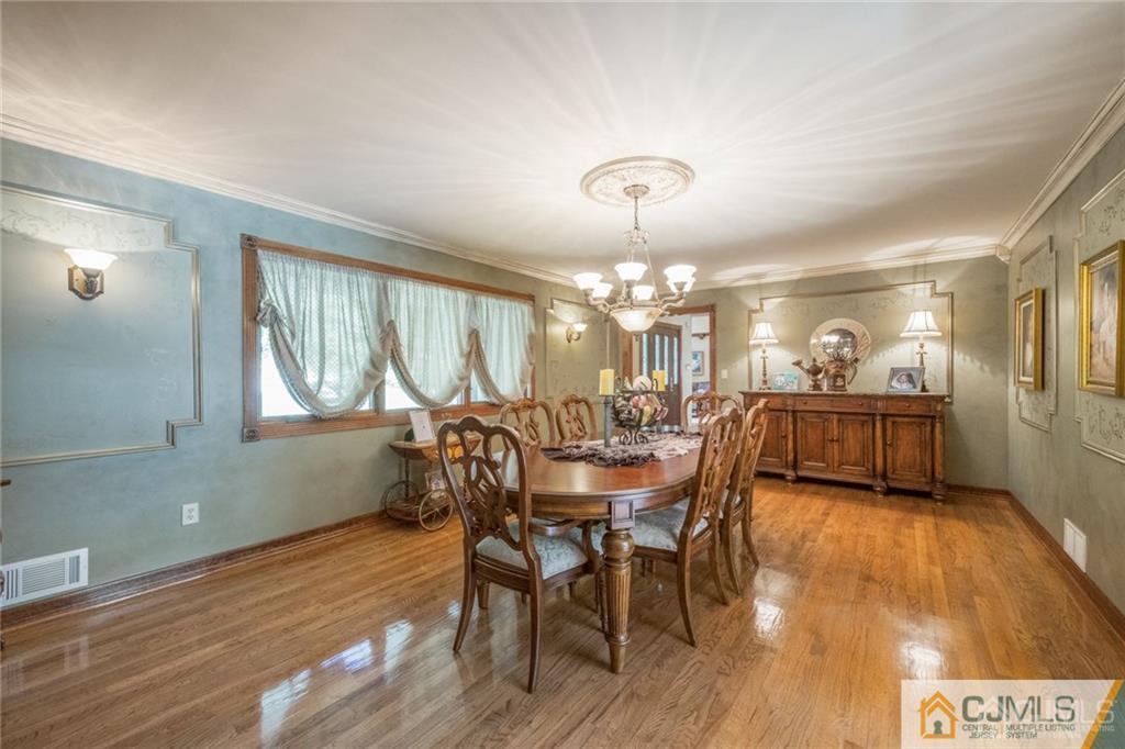 7 Falcon Road East Brunswick, NJ 08816 - Photo 8 of 34 Gallery Image 8