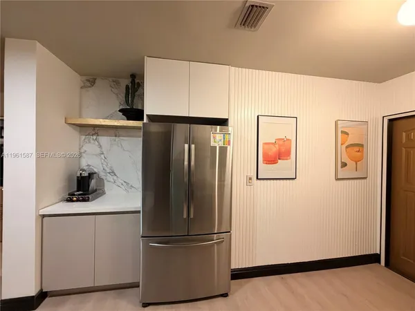 $7,200 | 920 Southwest 50th Avenue, Plantation, FL 33317