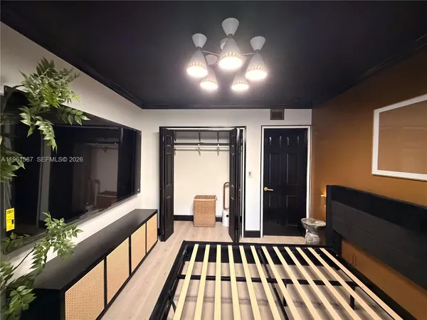 $7,200 | 920 Southwest 50th Avenue, Plantation, FL 33317