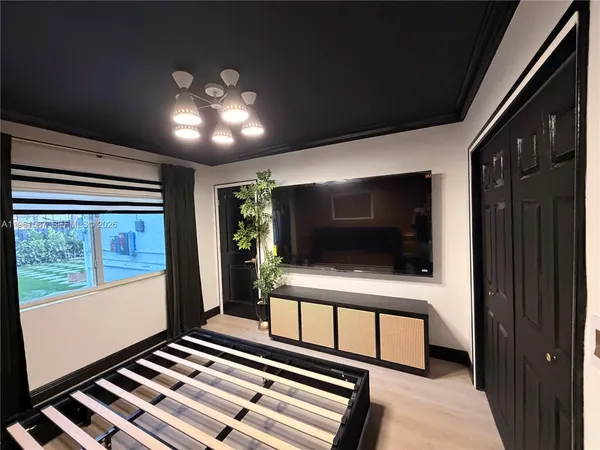 $7,200 | 920 Southwest 50th Avenue, Plantation, FL 33317