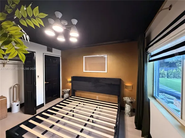 $7,200 | 920 Southwest 50th Avenue, Plantation, FL 33317