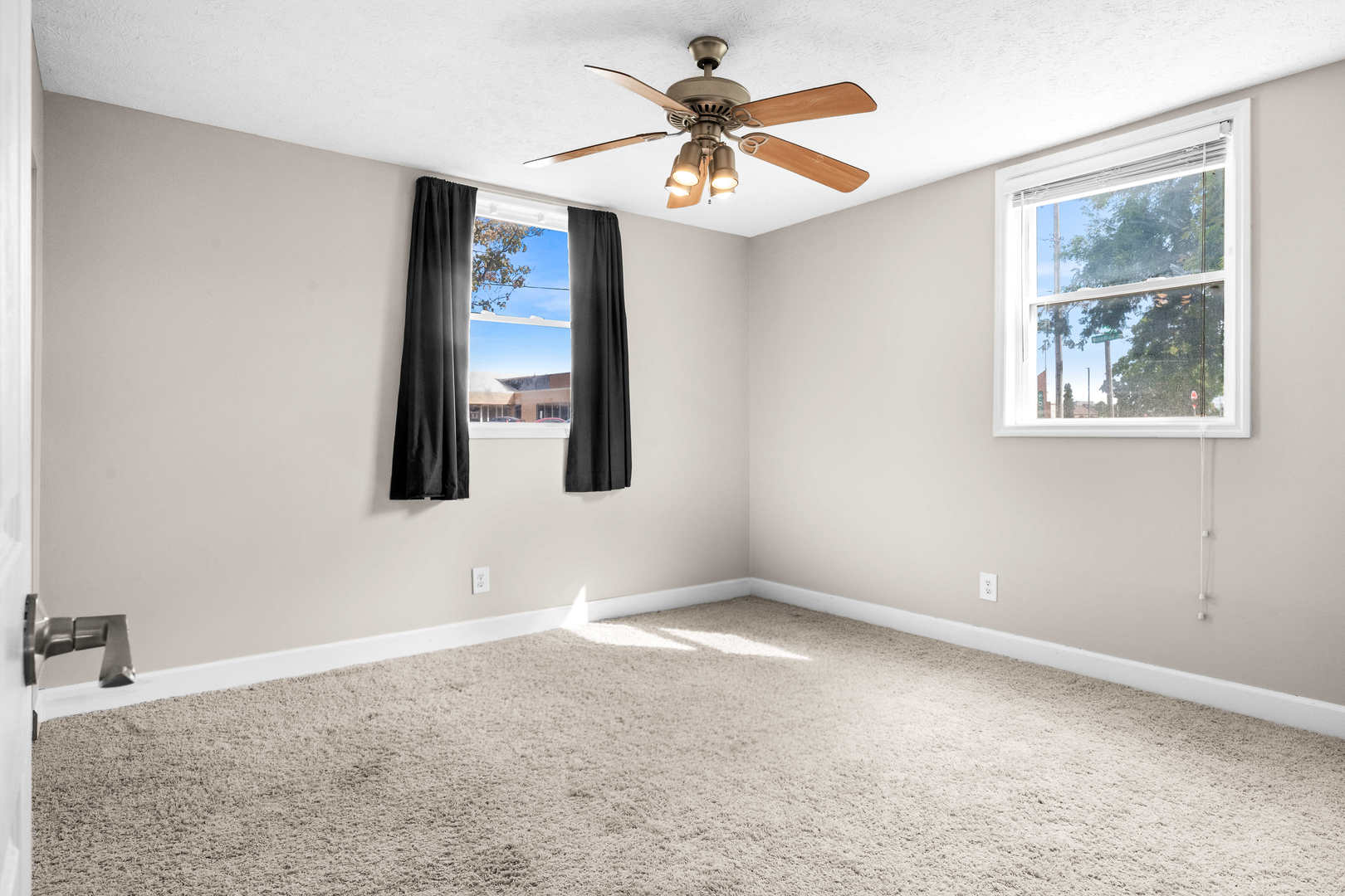 10 Willedrob Road, Unit 26 Bloomington, IL 61701 - Photo 6 of 10 a view of an empty room with window