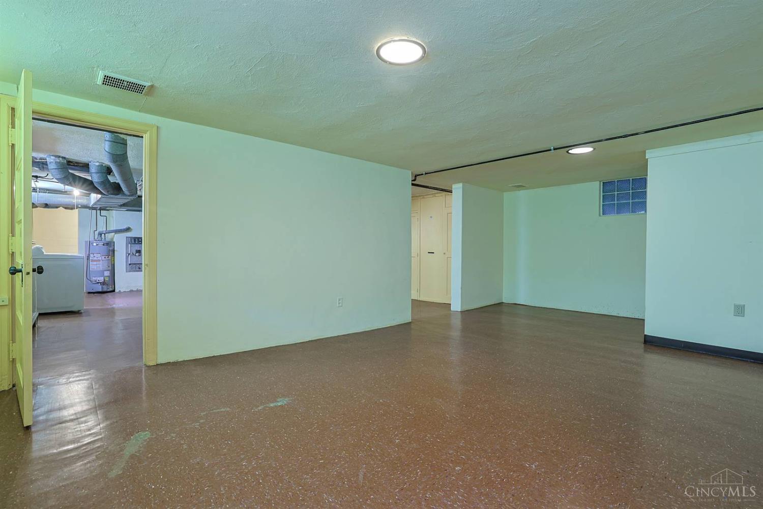 541 West North Bend Road Cincinnati, OH 45224 - Photo 37 of 52 Gallery Image 37