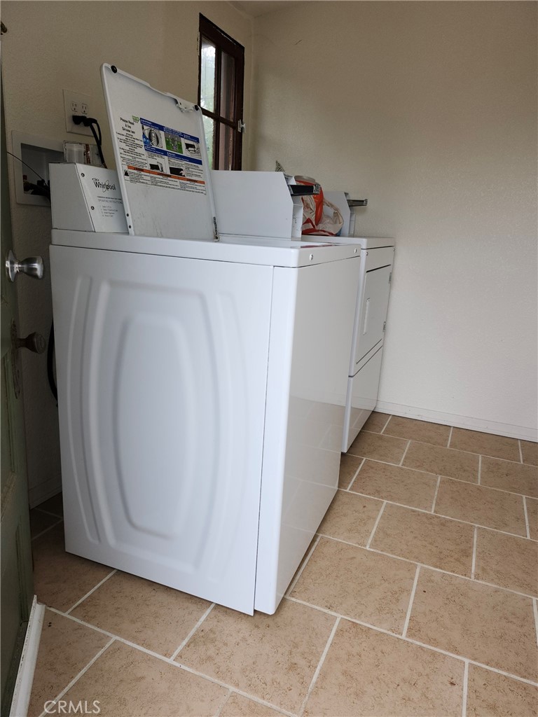 4478 4th Street Riverside, CA 92501 - Photo 33 of 51 a utility room with dryer and washer