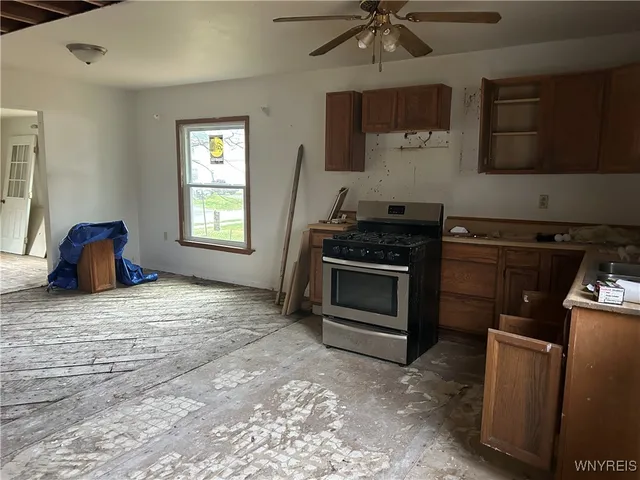 $59,900 | 11 Genesee Street East, Perry, NY 14530