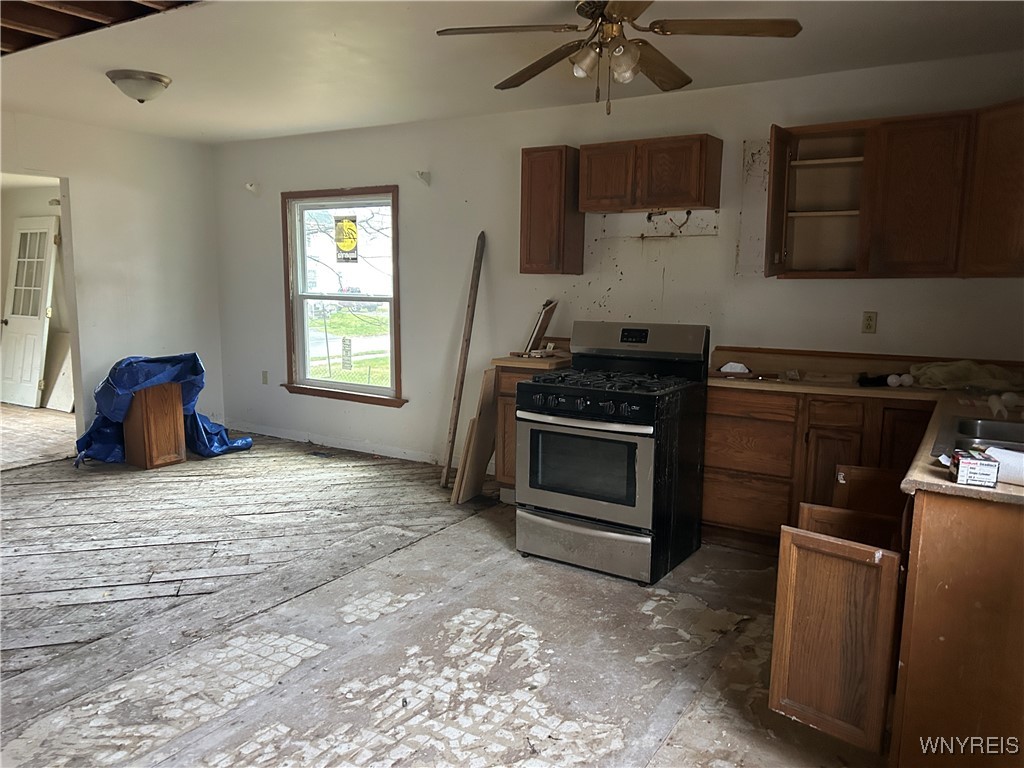 11 Genesee Street East Perry, NY 14530 - Photo 5 of 18