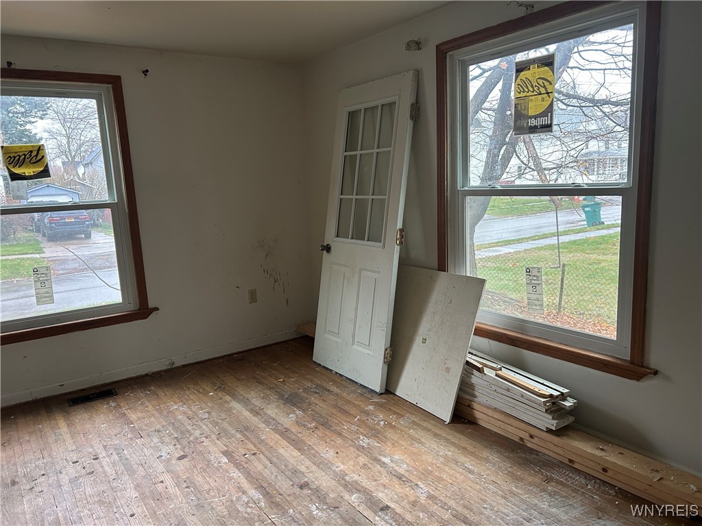 11 Genesee Street East Perry, NY 14530 - Photo 7 of 18