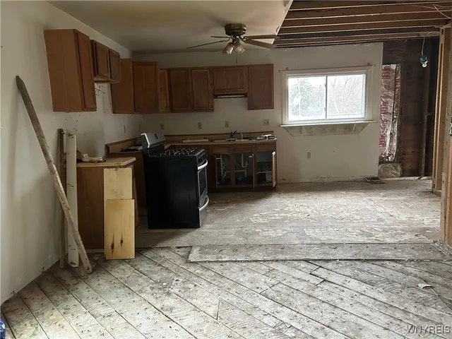 $59,900 | 11 Genesee Street East, Perry, NY 14530