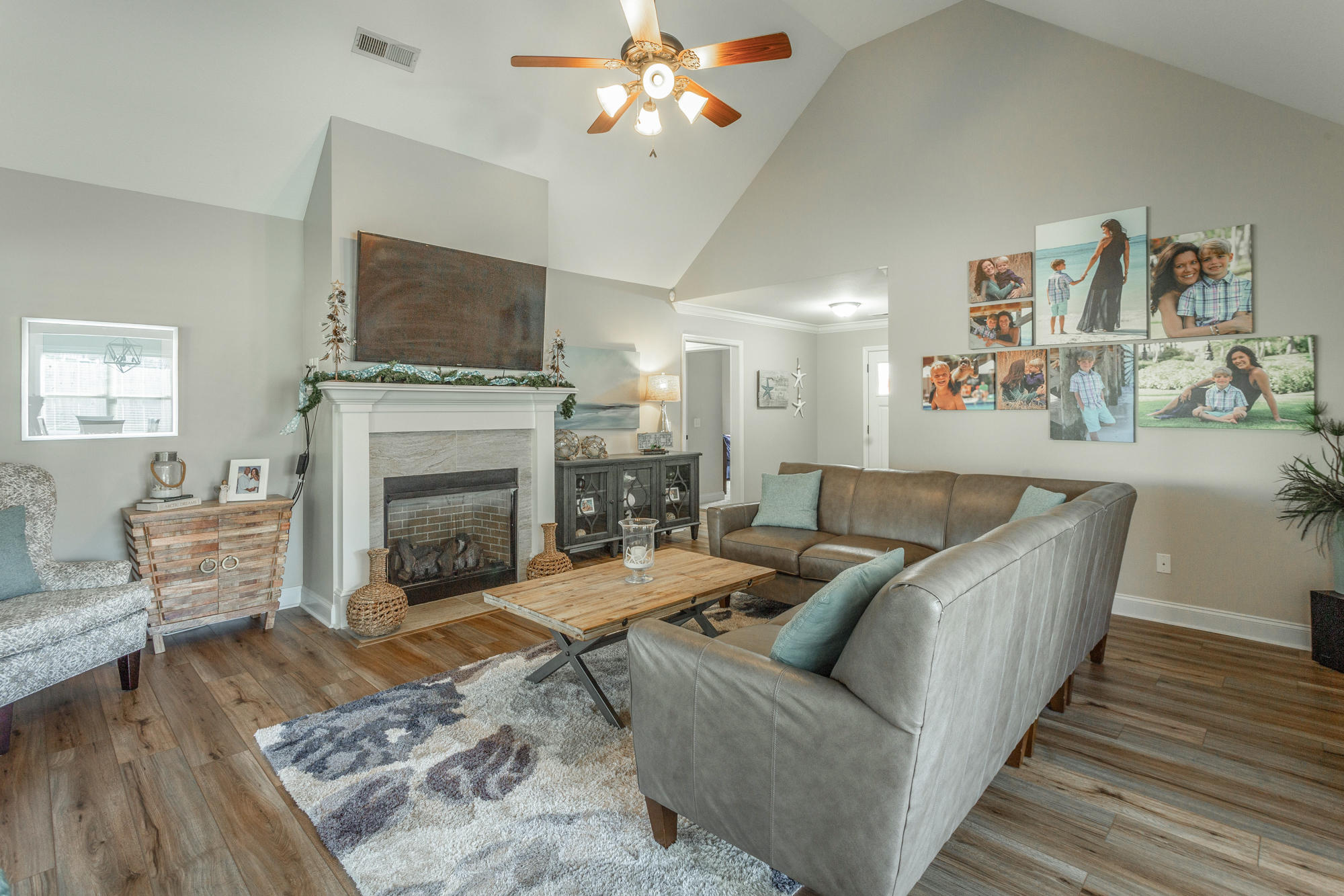 231 Live Oak Road Ringgold, GA 30736 - Photo 12 of 50 Living Room