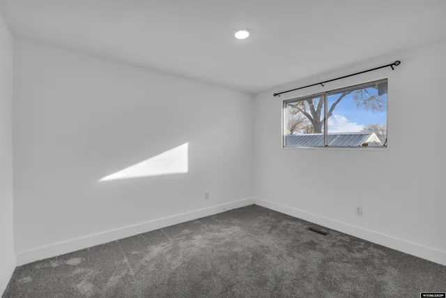 $337,500 | 290 Cedar Street, Green River, WY 82935