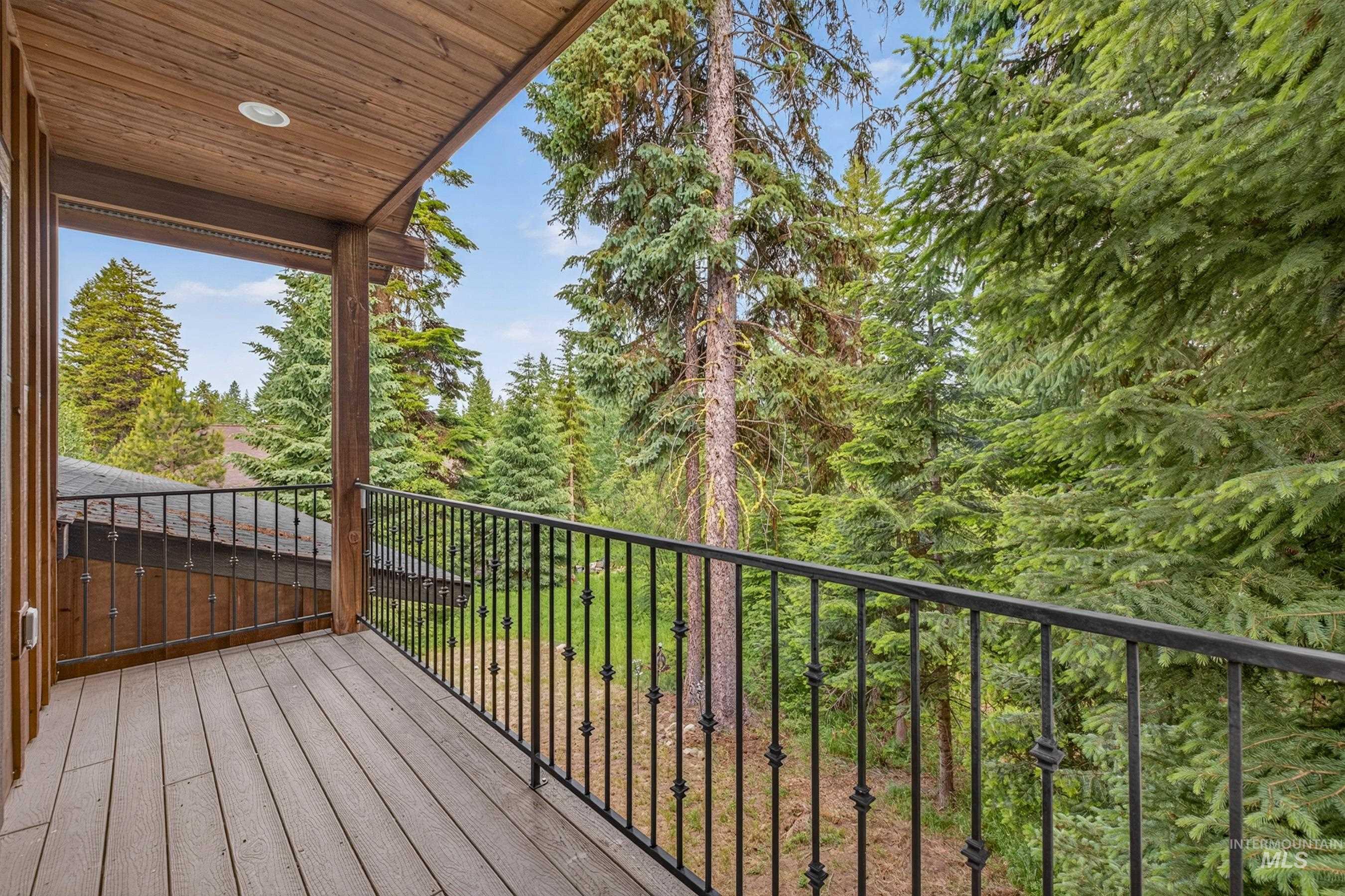 1003 Violet Way McCall, ID 83638 - Photo 36 of 45