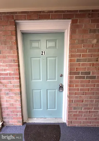 $1,200 | 144 Hillcrest Drive, Unit 21, Fredericksburg, VA 22401