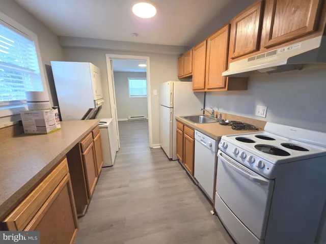 $1,200 | 144 Hillcrest Drive, Unit 21, Fredericksburg, VA 22401