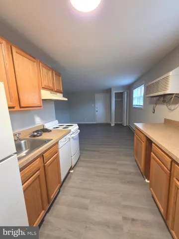 $1,200 | 144 Hillcrest Drive, Unit 21, Fredericksburg, VA 22401