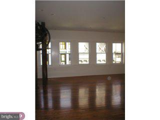 720-722 Chestnut Street, Unit 'A' Philadelphia, PA 19106 - Photo 2 of 6
