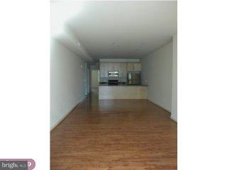 720-722 Chestnut Street, Unit 'A' Philadelphia, PA 19106 - Photo 3 of 6