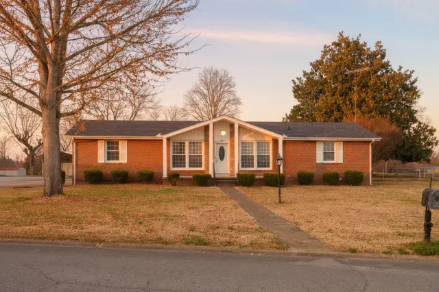 $315,000 | 100 Sun Circle, Shelbyville, TN 37160