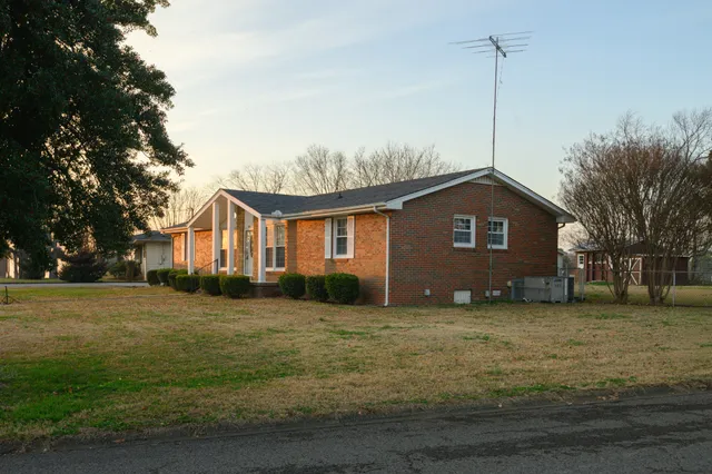 $315,000 | 100 Sun Circle, Shelbyville, TN 37160