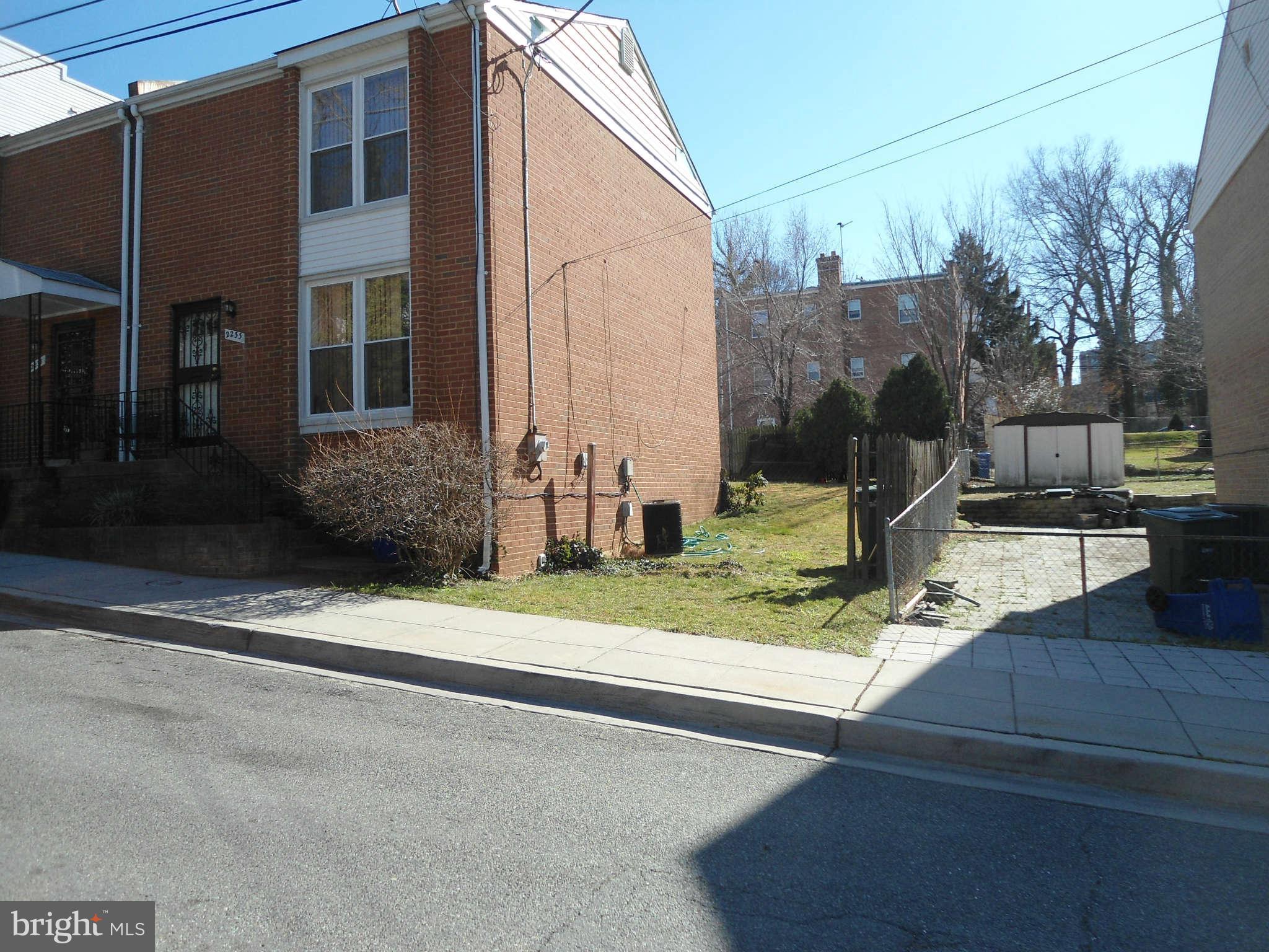 2233 Ridge Place Southeast Washington, DC 20020 - Photo 2 of 10 Exterior (Front)