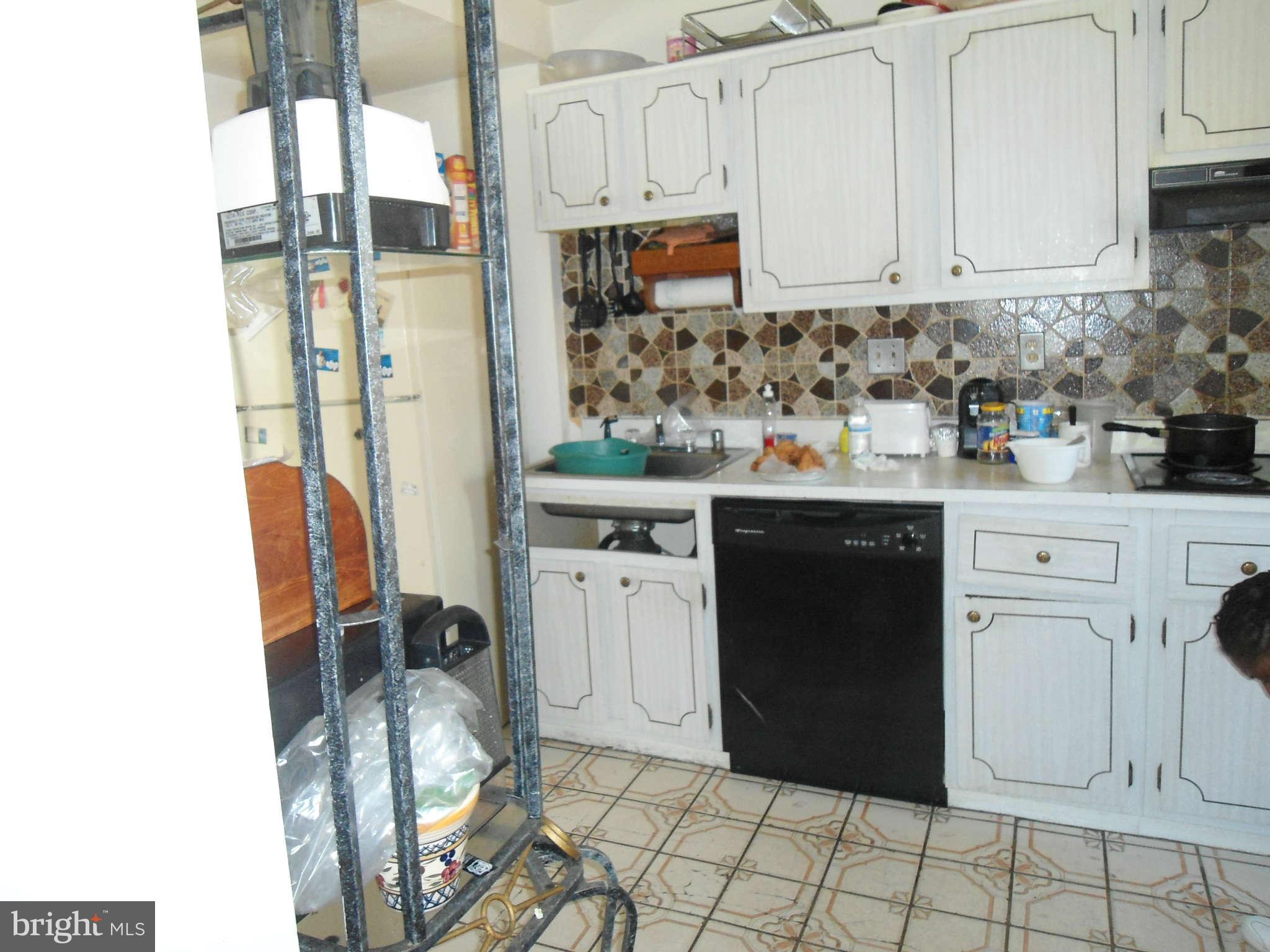2233 Ridge Place Southeast Washington, DC 20020 - Photo 5 of 10 Kitchen