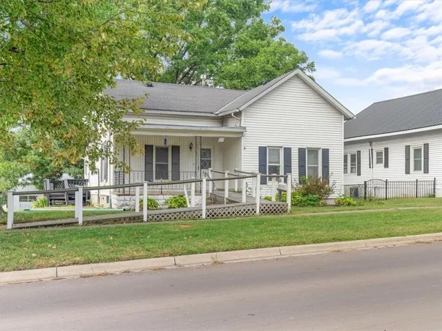 $94,900 | 217 North Alanthus Avenue, Stanberry, MO 64489