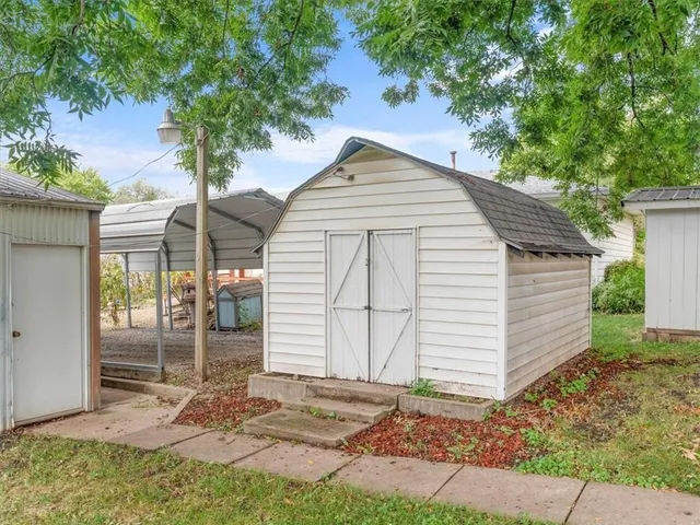 $94,900 | 217 North Alanthus Avenue, Stanberry, MO 64489