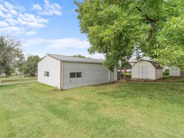 $94,900 | 217 North Alanthus Avenue, Stanberry, MO 64489