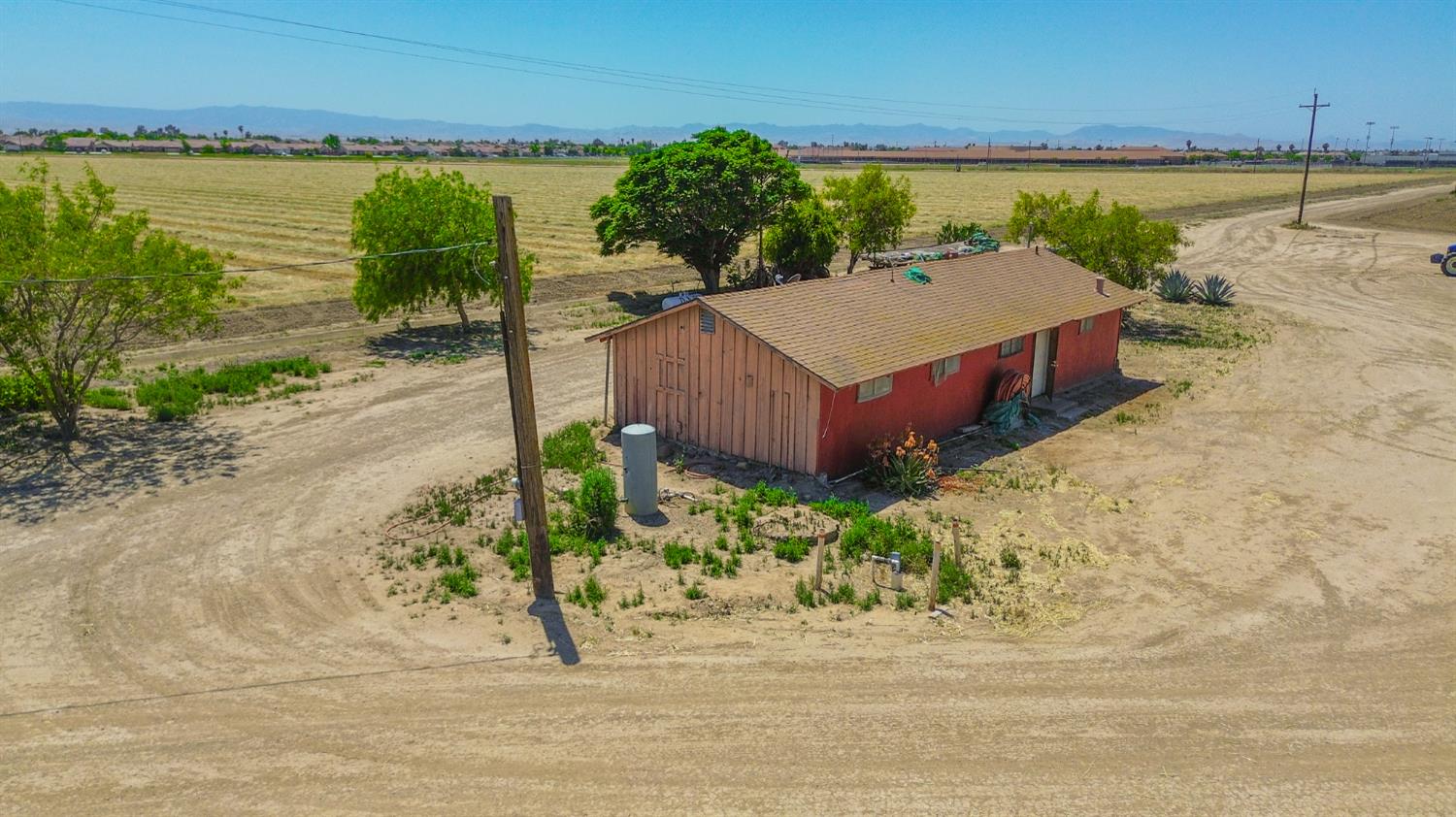 0 Santa Fe Grade Los Banos, CA 93635 - Photo 25 of 50 a view of a lake and a yard