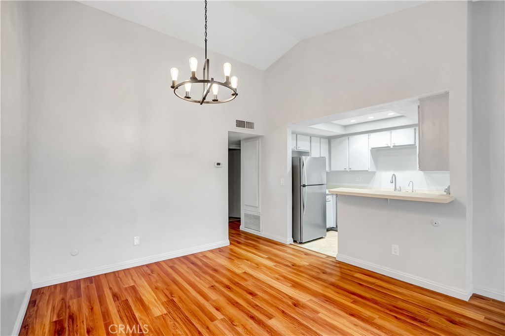 7308 Corbin Avenue, Unit G Reseda, CA 91335 - Photo 4 of 24
