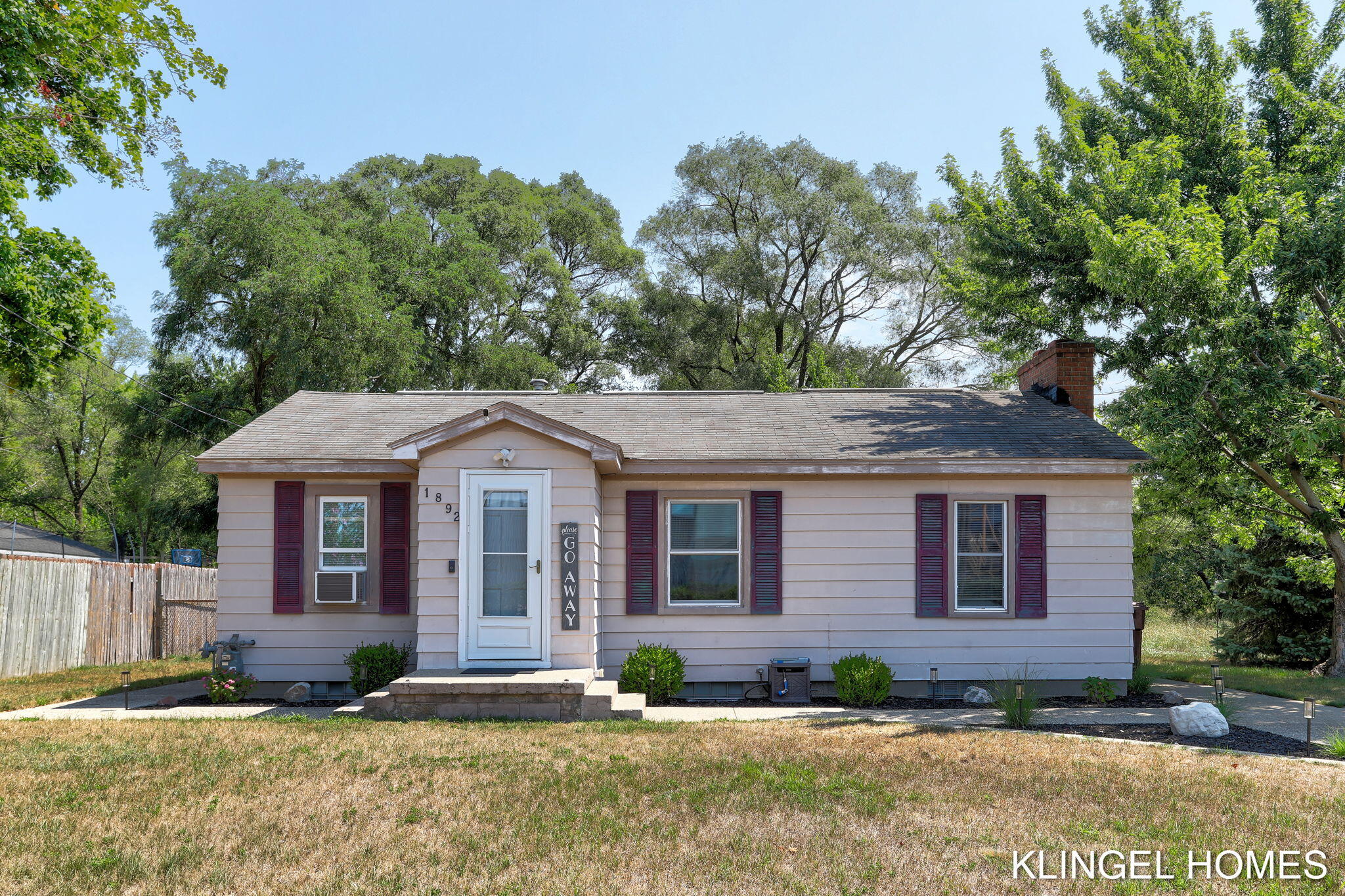 1892 Rouse Street Muskegon, MI 49442 - Photo 1 of 31 2-web-or-mls-1892-rouse-st