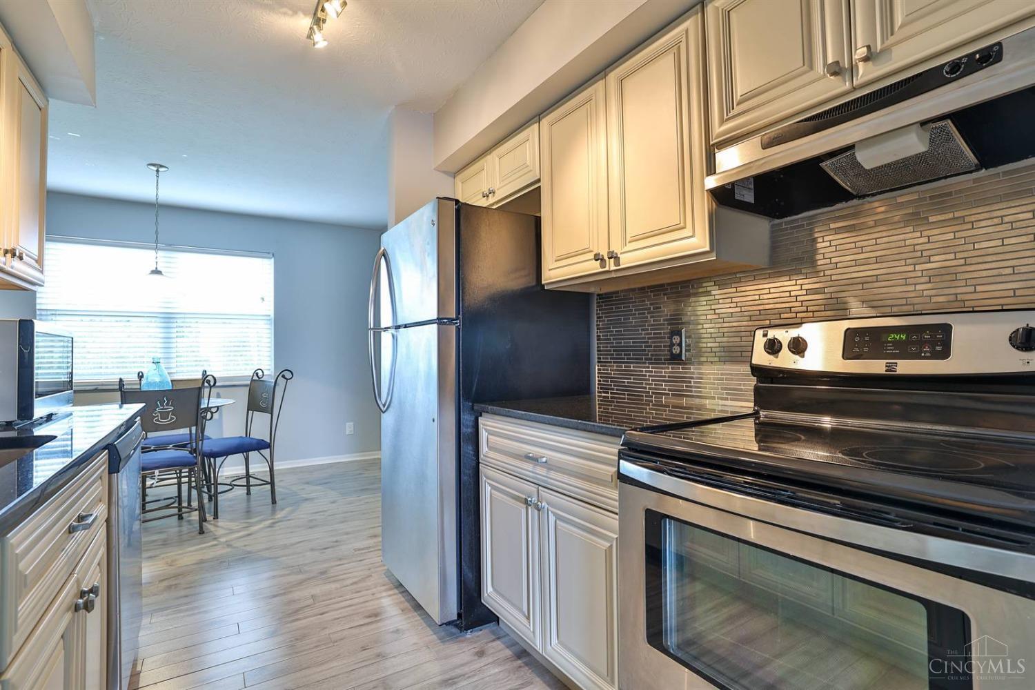 1715 Ebenezer Road Cincinnati, OH 45233 - Photo 11 of 32