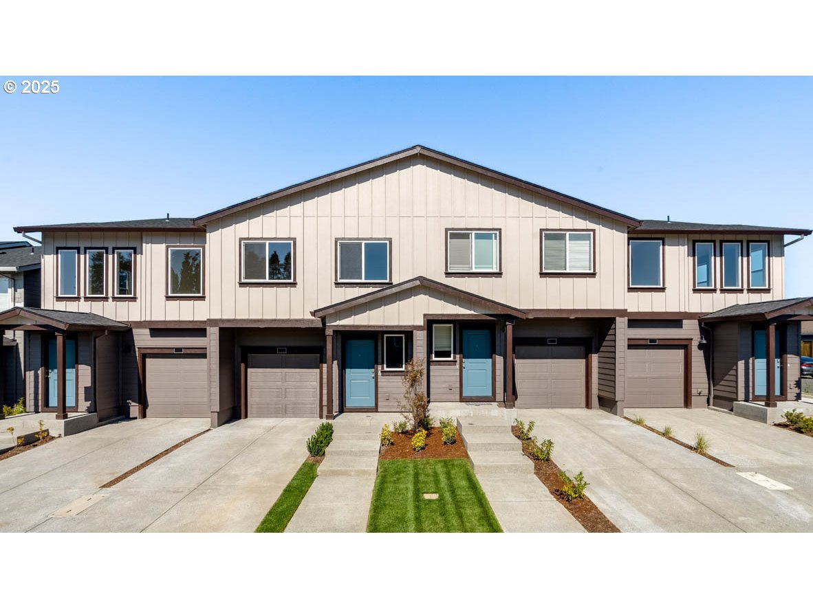 1427 Southeast Pheasant Avenue Gresham, OR 97080 - Photo 1 of 32