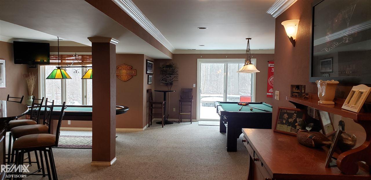 52901 Baker Road New Baltimore, MI 48047 - Photo 27 of 30 50034409-26.JPG