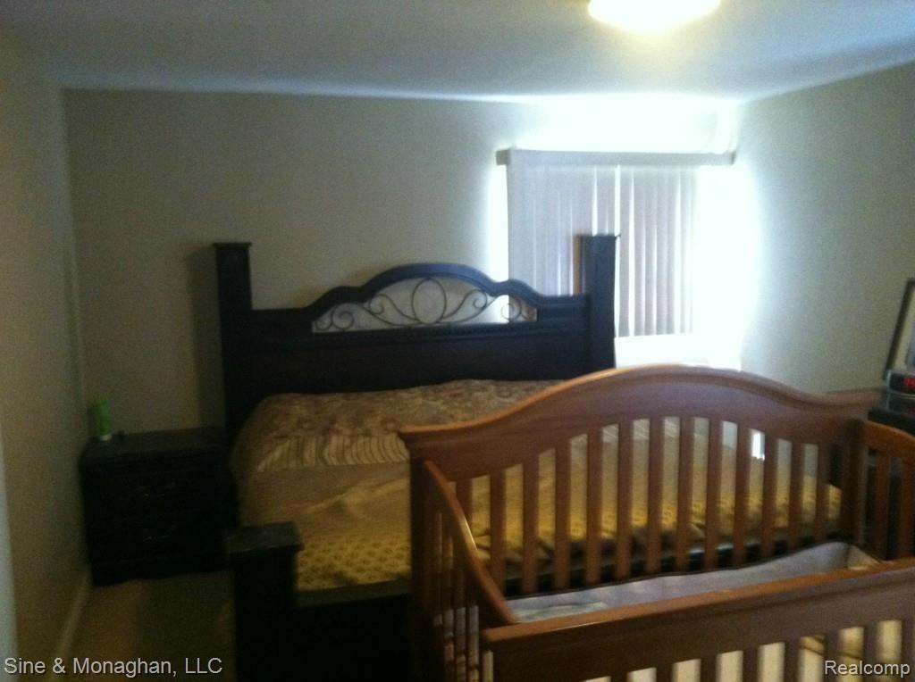 418 Moross Road Grosse Pointe, MI 48236 - Photo 11 of 26