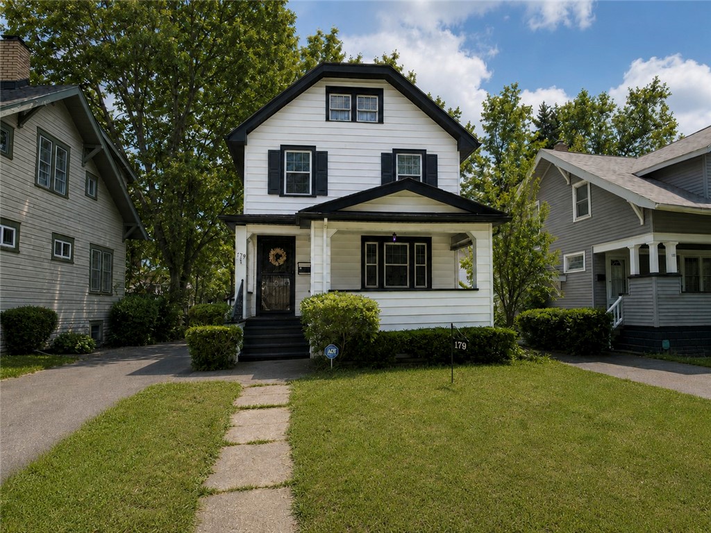 179 Roxborough Road Rochester, NY 14619 - Photo 1 of 35