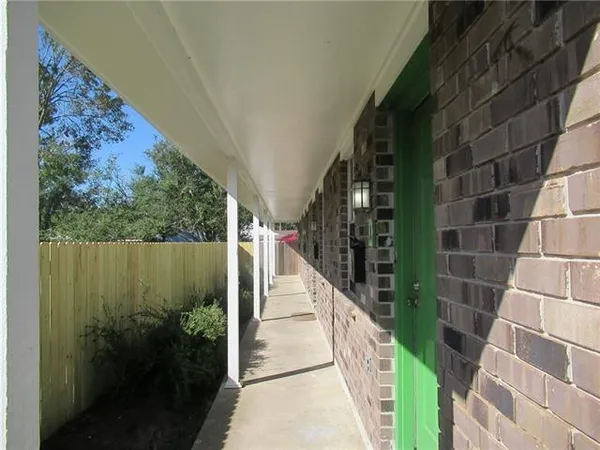 $1,650 | 588 Oak Avenue, Harahan, LA 70123