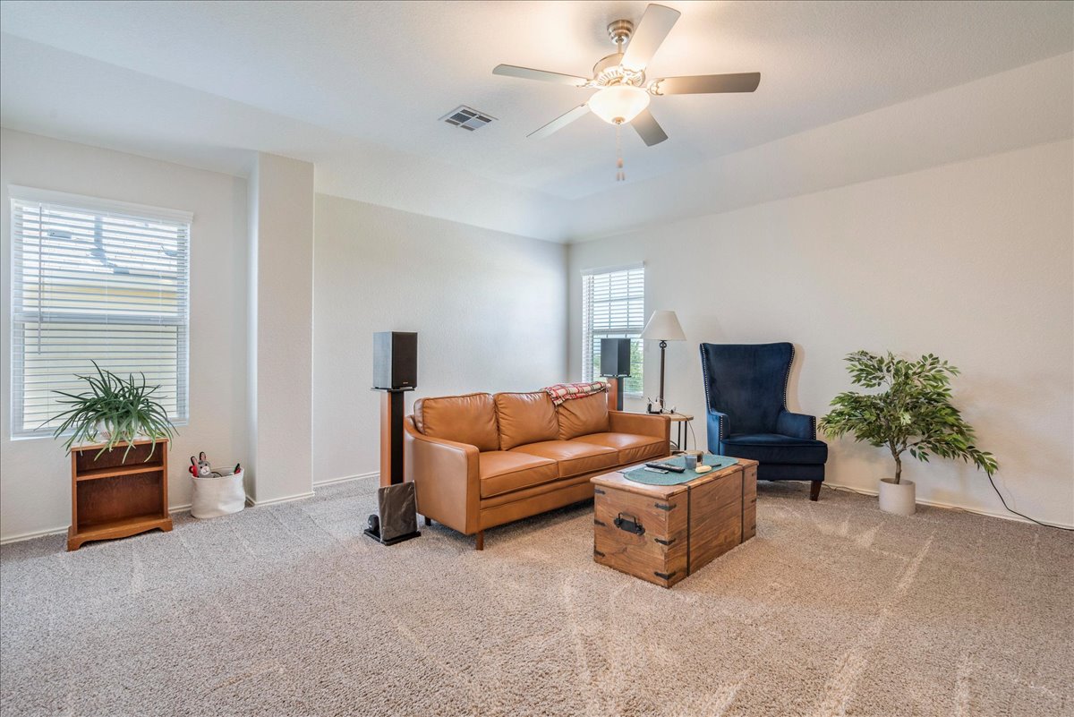 358 Jasper Trail Buda, TX 78610 - Photo 22 of 35 Upstairs Flex Space