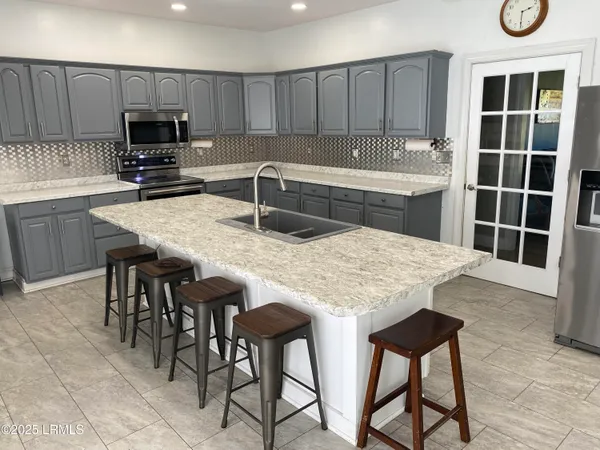 $450,000 | 8313 Augusta Highway, Fairfax, SC 29827