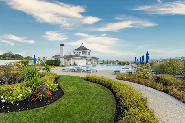 $2,295,000 | 44 Wimbledon Circle, Portsmouth, RI 02871