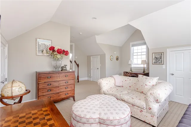 $2,295,000 | 44 Wimbledon Circle, Portsmouth, RI 02871