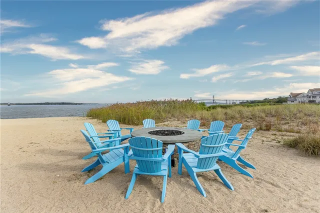 $2,295,000 | 44 Wimbledon Circle, Portsmouth, RI 02871